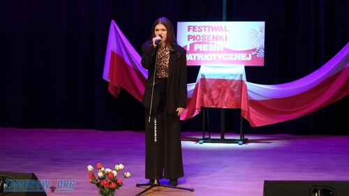 Studentka kulturoznawsta laureatką w Ogólnopolskim Festiwalu Piosenki i Pieśni Patriotycznej.